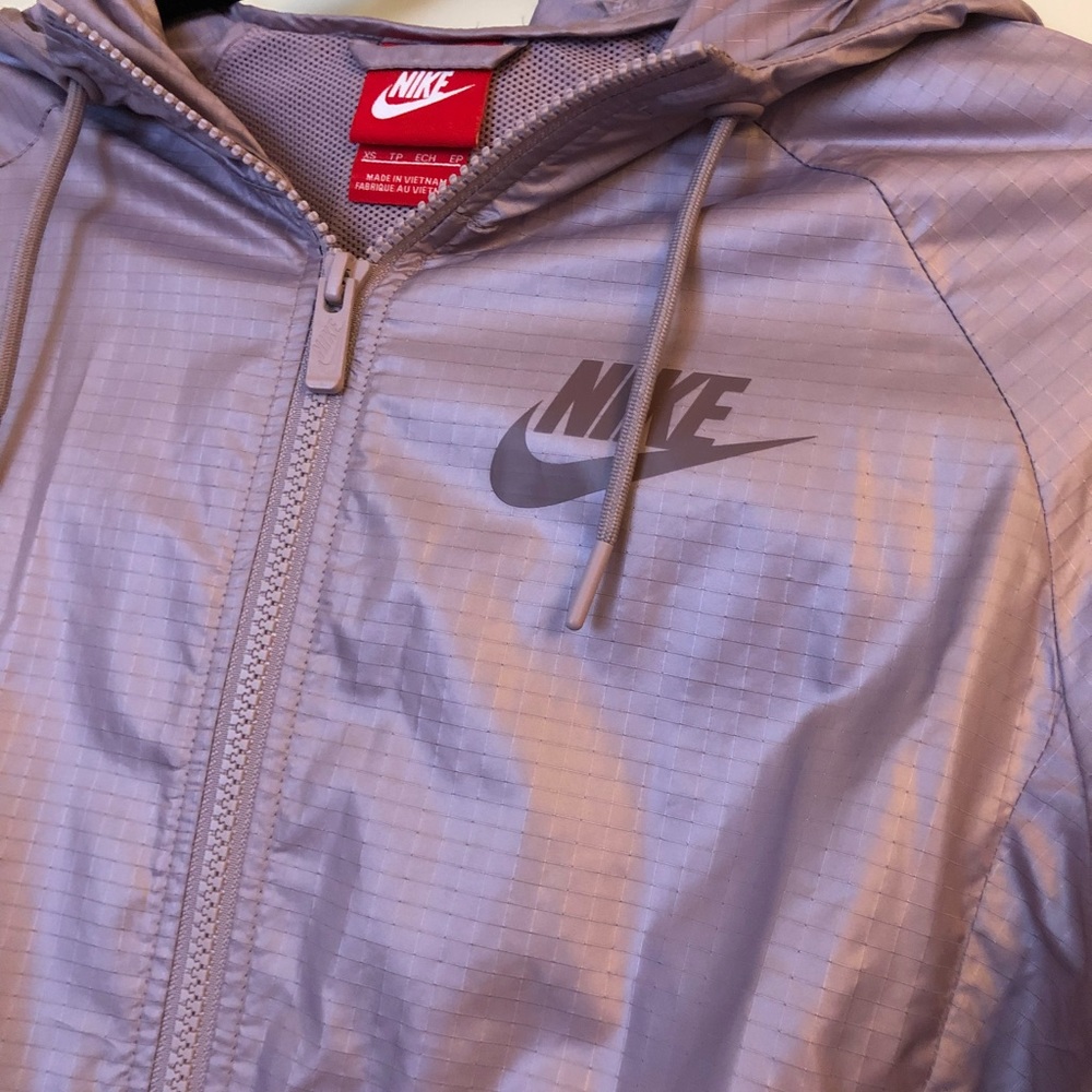 Nike Windrunner Jacket - image 3